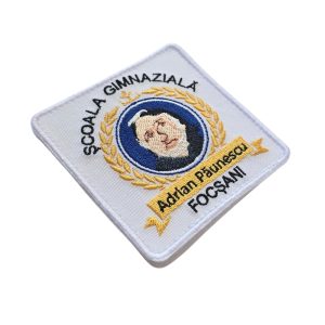 Emblema brodata Scoala gimnaziala Adrian Paunescu Focsani